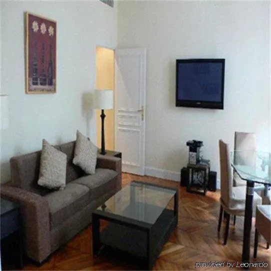 Apts Bridgestreet Champs Elysees 4* Párizs