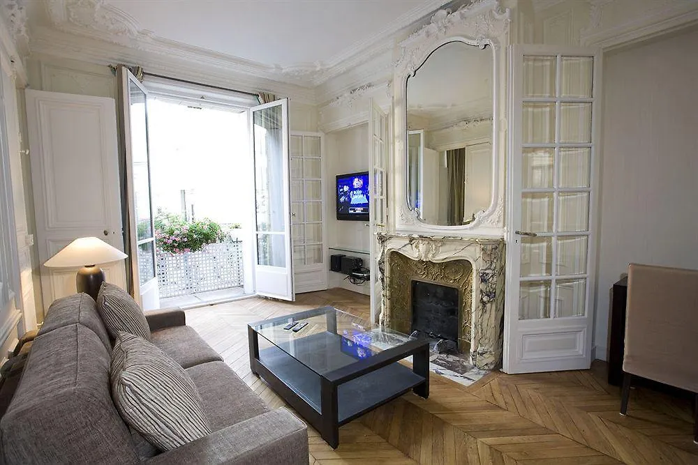 Apts Bridgestreet Champs Elysees Szálloda Párizs