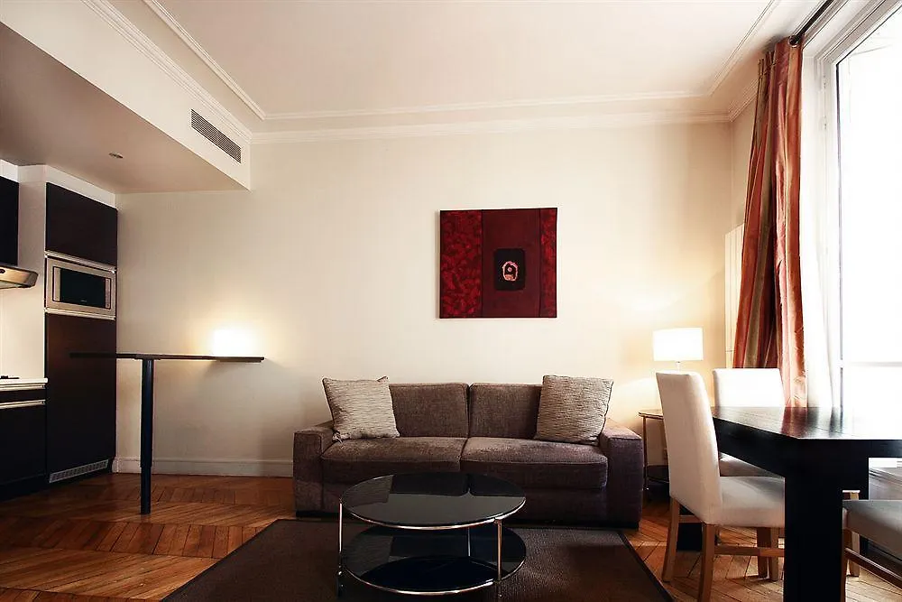 Apts Bridgestreet Champs Elysees 4* Párizs