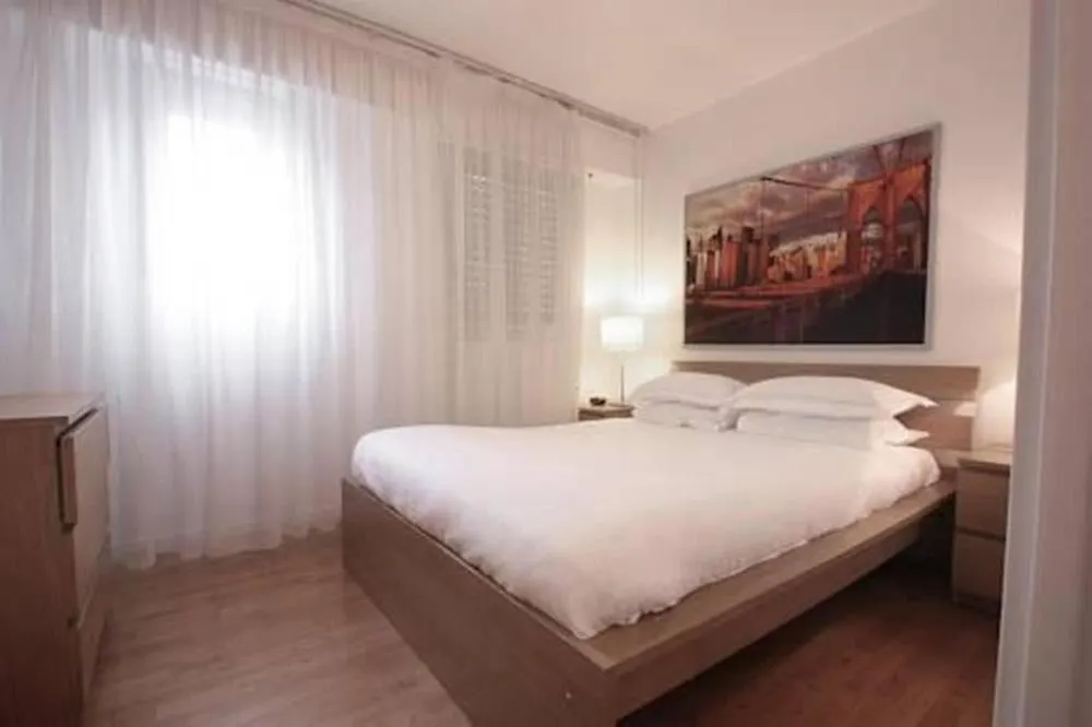 Apts Bridgestreet Champs Elysees Szálloda 4*
