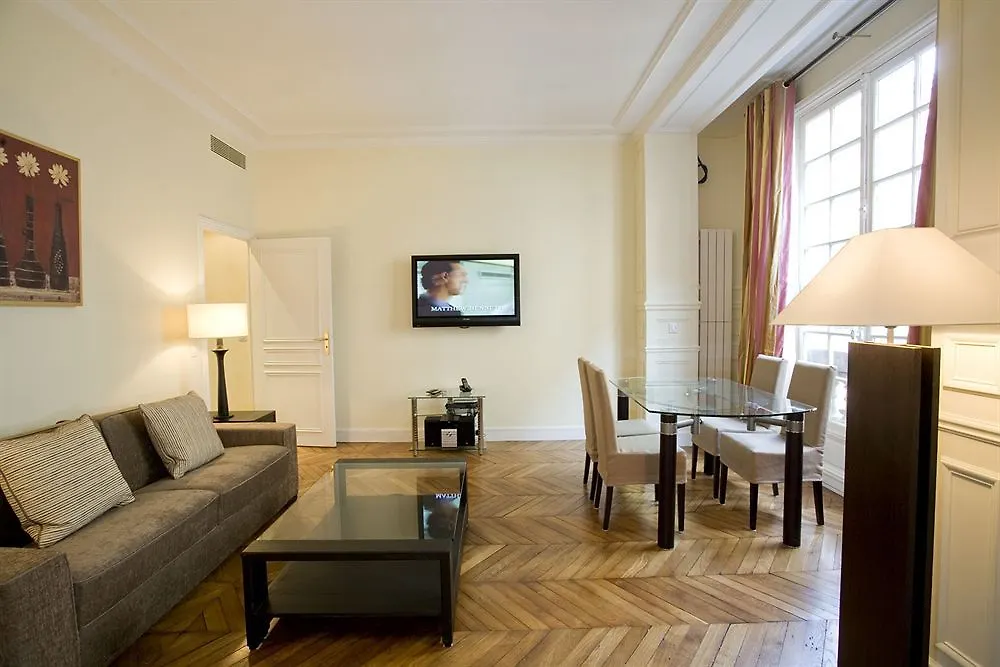Apts Bridgestreet Champs Elysees 4* Párizs